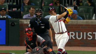 Mauricio Dubón's two-run homer (7)