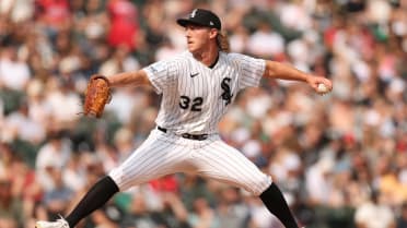 Hagen Smith tosses two scoreless innings in MLB debut
