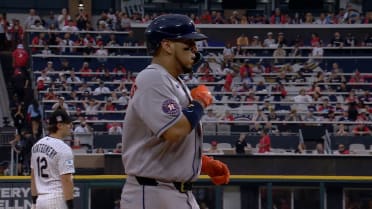 Sencillo de 2 carreras de Isaac Paredes 