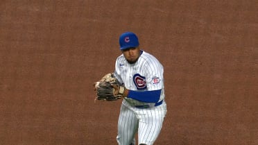 Pedro Ramírez throws out Heriberto Hernández