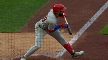 Derek Hill sigue en el juego tras  golpe en la mano
