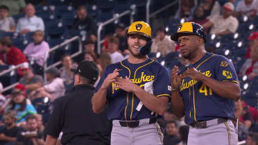Brandon Lockridge gets his first hit as a Brewer