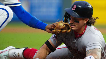 Bobby Witt Jr. throws out Jarren Duran at third