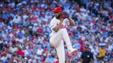 Cristopher Sánchez poncha a ocho vs. Padres