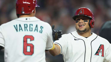 D-backs score five runs in the 5th inning