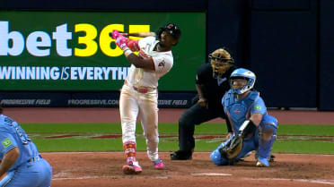 Angel Martínez's two-run home run (14)