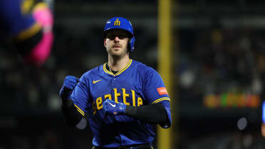 Mitch Garver's go-ahead solo homer (9)