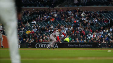 Willson Contreras' diving stop