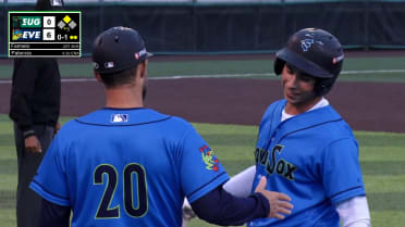 Jonny Farmelo's three-hit, three-RBI night