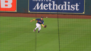 Cam Smith's nifty sliding catch