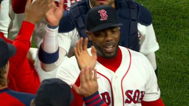 Aroldis Chapman asegura la victoria 3-1