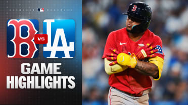 The Red Sox score five in the 7th to fuel win