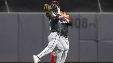 Griffin Conine, Jakob Marsee collide in outfield