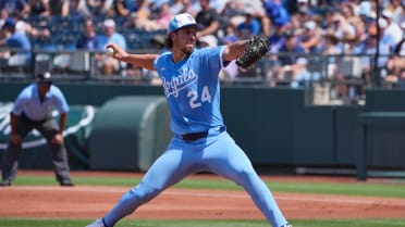 Michael Lorenzen strikes out Denzel Clarke