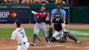 Brooks Lee's solo home run (23)