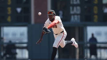 Osleivis Basabe's sweet glove flip