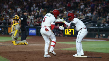 Alek Thomas' solo homer (8) 
