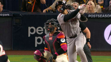 Jordan Lawlar's solo home run (6)
