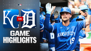 Michael Massey belts go-ahead homer in Royals' win