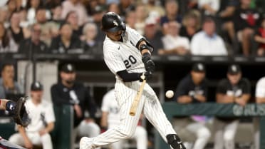 Miguel Vargas' RBI single