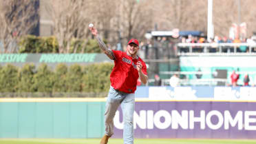 Jack Sawyer throws out ceremonial first pitch