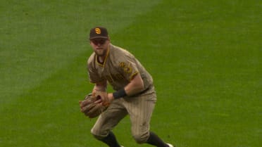 Jake Cronenworth's spectacular diving stop