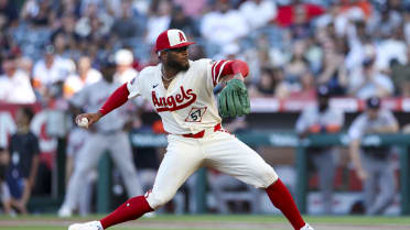 Walbert Ureña leaves two stranded in the 2nd