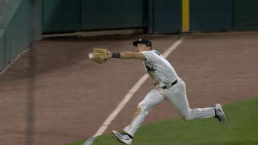 Josh Naylor consigue un sencillo tras la revisión