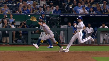 Jac Caglianone reaches first after a challenge