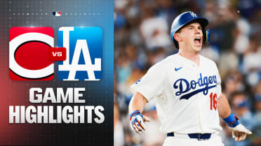 Will Smith homers to lead Dodgers to 3-2 win