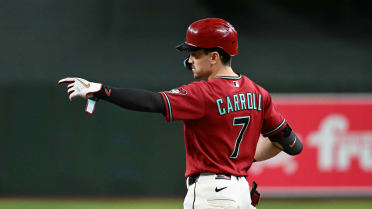 D-backs score six in the 4th inning