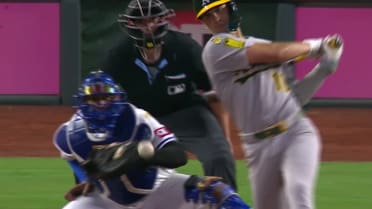 Max Muncy's two-run single 