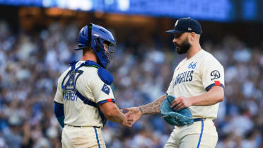 Tanner Scott secures save, Dodgers' win