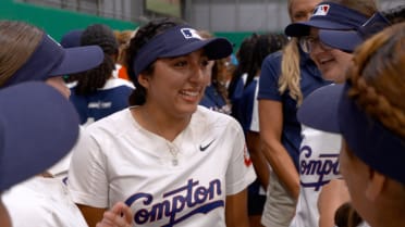 Pedroza wins a Jennie Finch Empowerment Award
