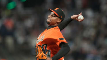 Yunior Marte fans Freddie Freeman