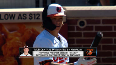 MLB Central crew rounds the bases