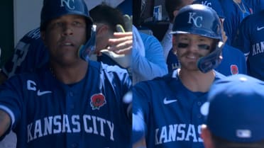 Los Reales pegan dos jonrones ante los Yankees