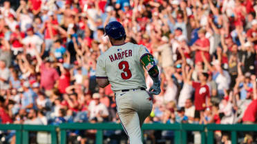 Jonrón de 2 rayas de Bryce Harper