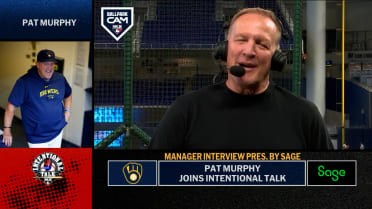 Pat Murphy on no pregame handshakes, Brewers' season
