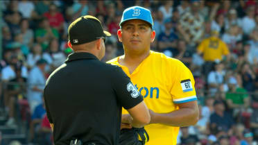 Ranger Suarez escapes jam following ABS challenge