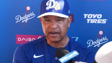 Dave Roberts on players' Spring Training adjustments 
