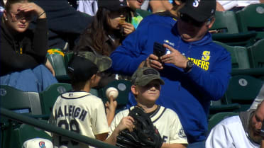 Fan takes home foul ball and signed jersey
