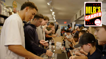 Yankee stars spend time with fans at Topps Rip Night 
