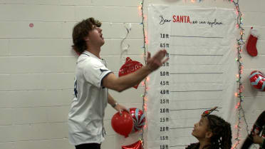 Rays attend holiday party at Boys & Girls Club