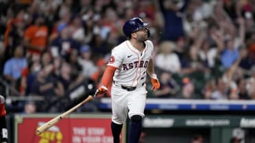 Jose Altuve's solo home run (22)
