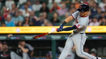 Steven Kwan's go-ahead double