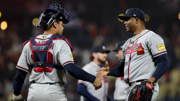 Raisel Iglesias se apunta el salvado