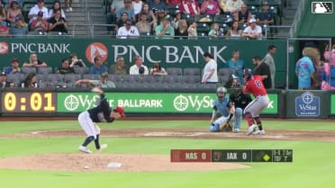 Josh Hejka Ball to Jeferson Quero