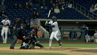 LuJames Groover's six-RBI performance