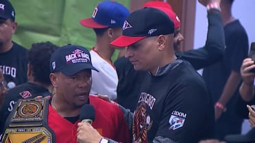 Ramón Santiago, mánager campeón